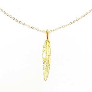 Dainty Long Leaf Necklace